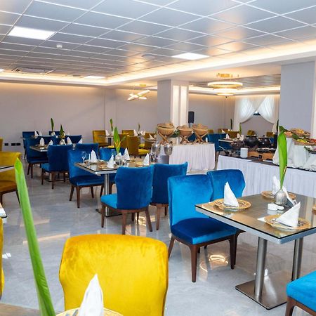 Oak Plaza Hotels East Airport Accra Extérieur photo
