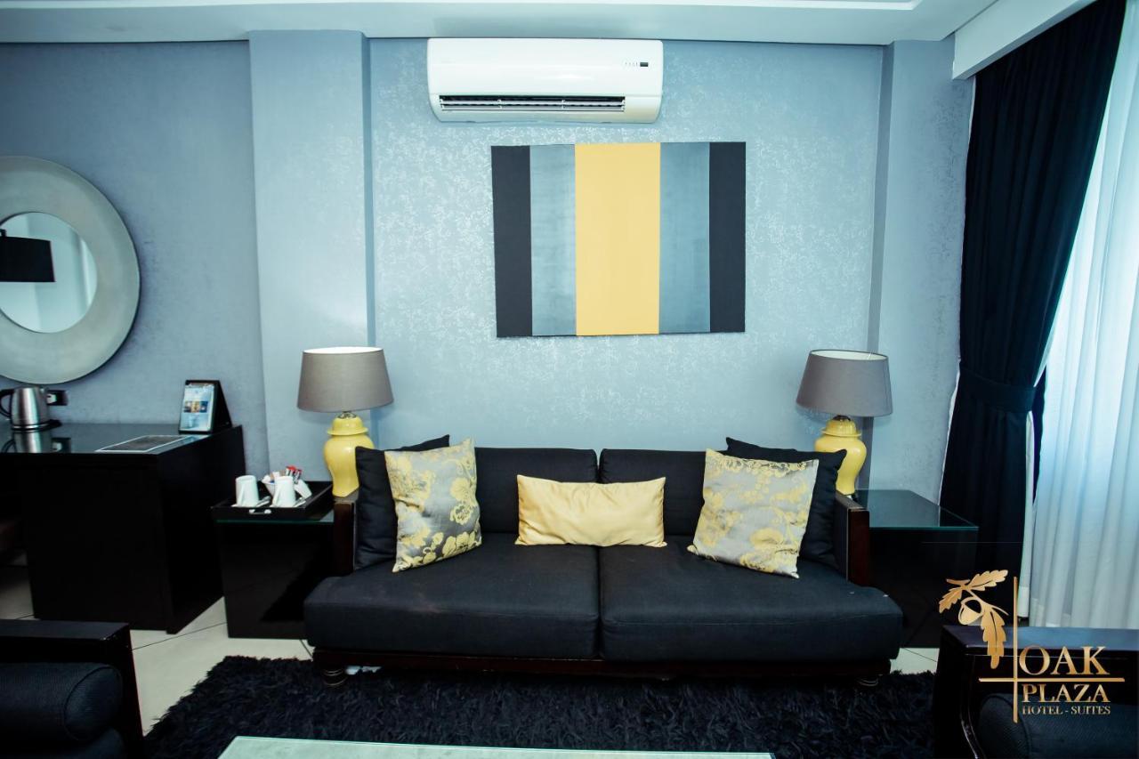 Oak Plaza Hotels East Airport Accra Extérieur photo