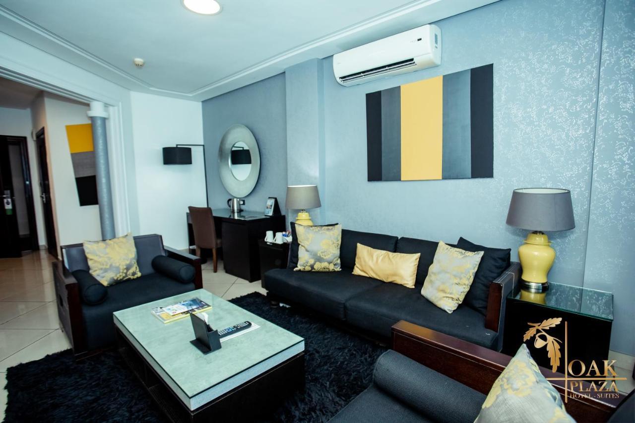 Oak Plaza Hotels East Airport Accra Extérieur photo