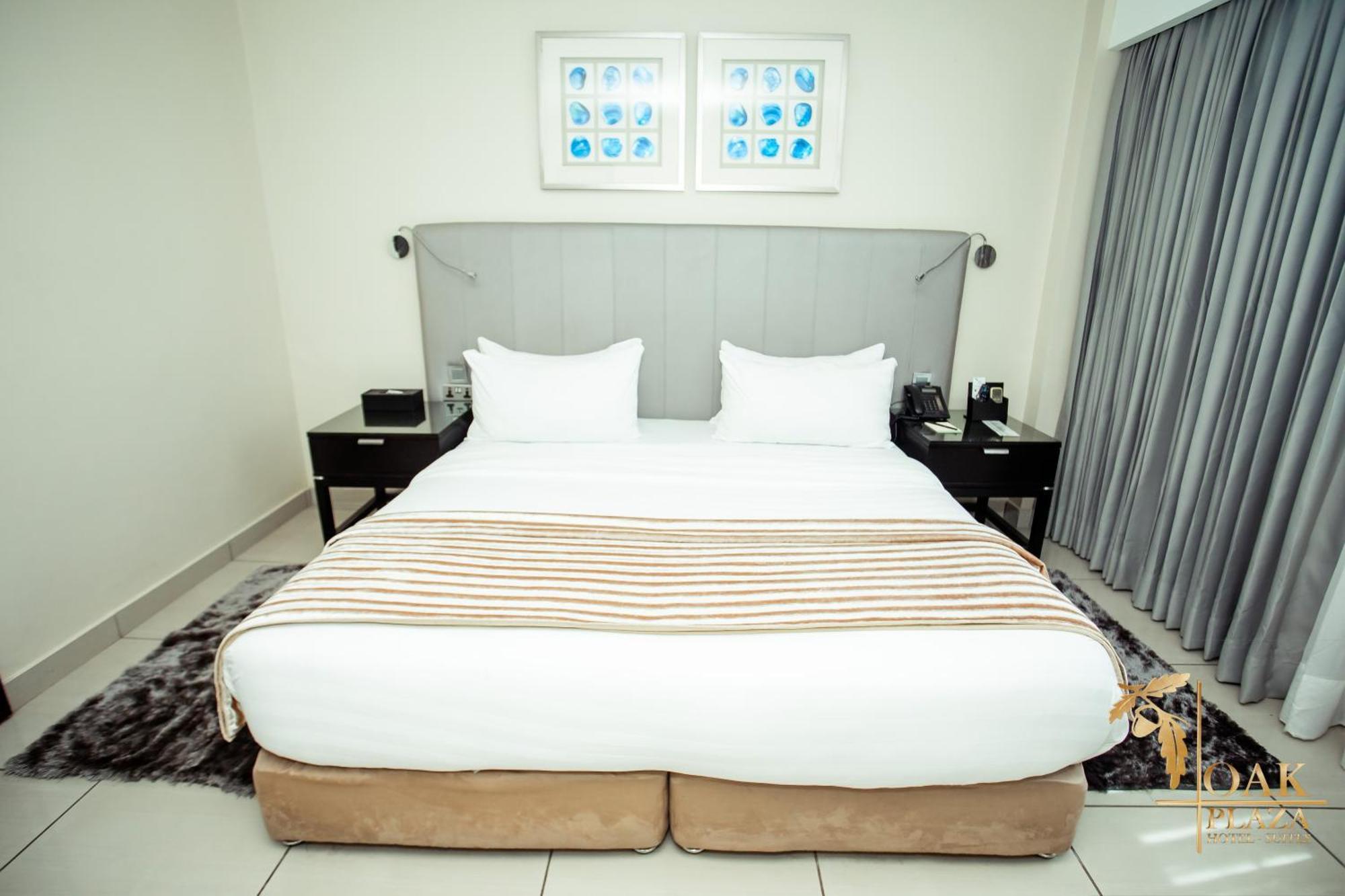 Oak Plaza Hotels East Airport Accra Extérieur photo