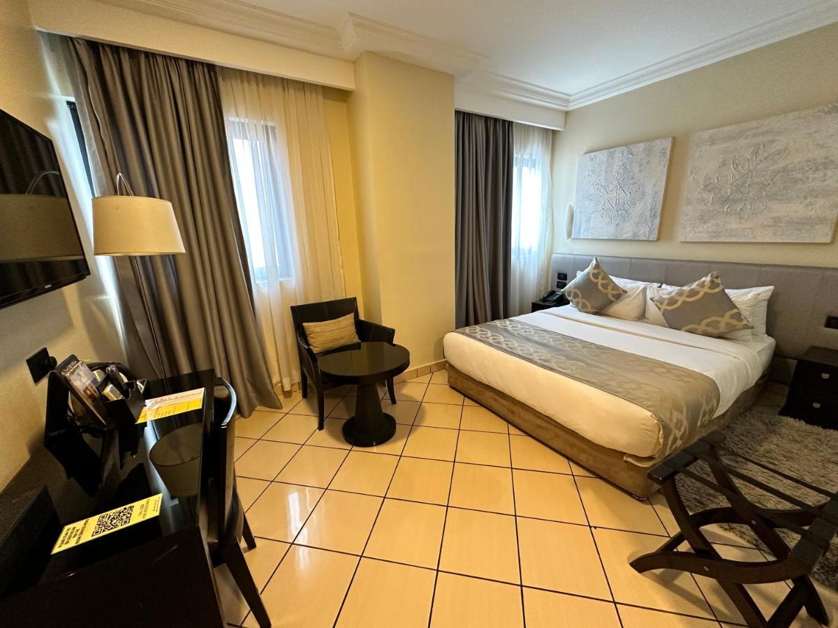 Oak Plaza Hotels East Airport Accra Extérieur photo