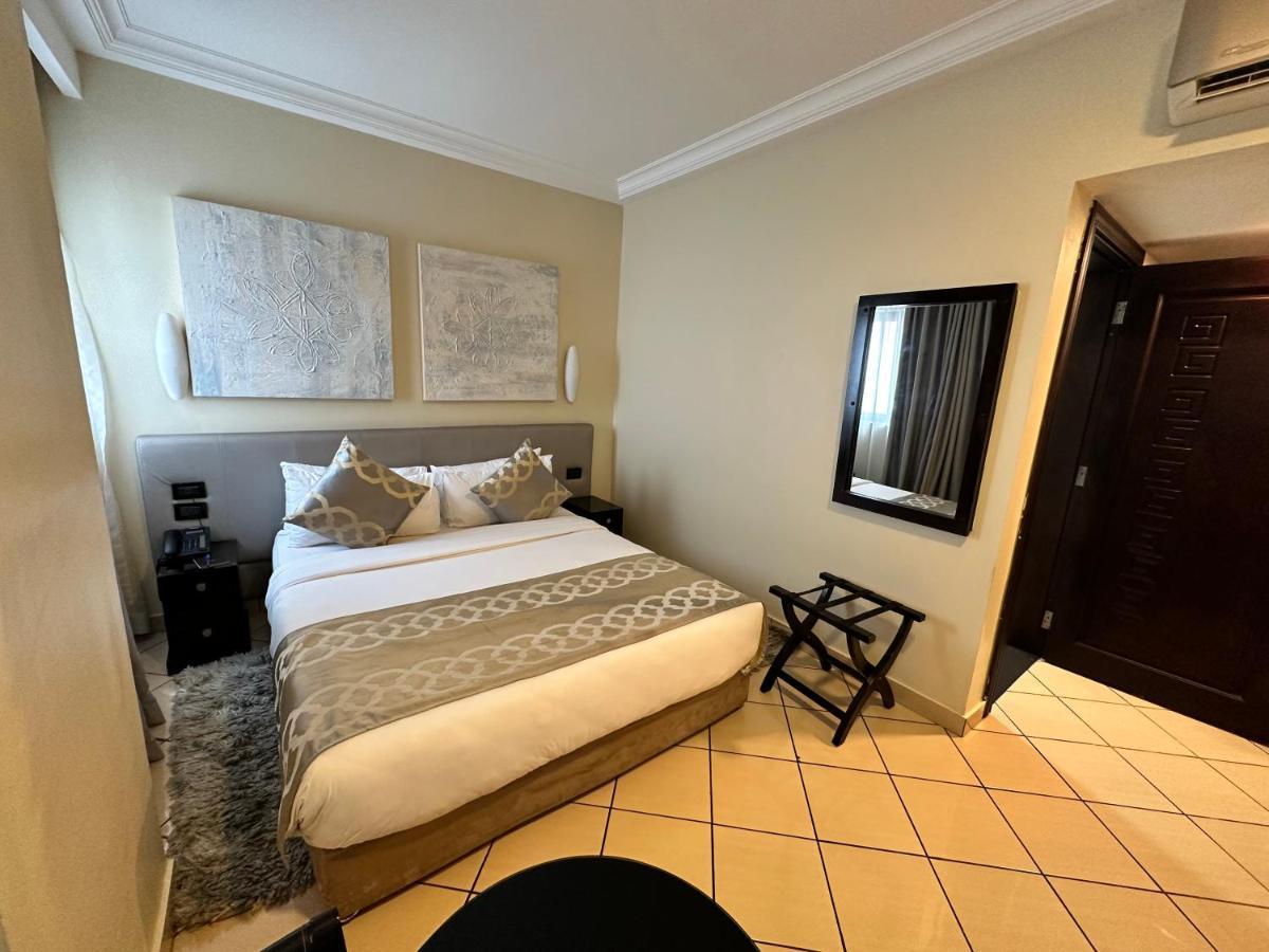 Oak Plaza Hotels East Airport Accra Extérieur photo