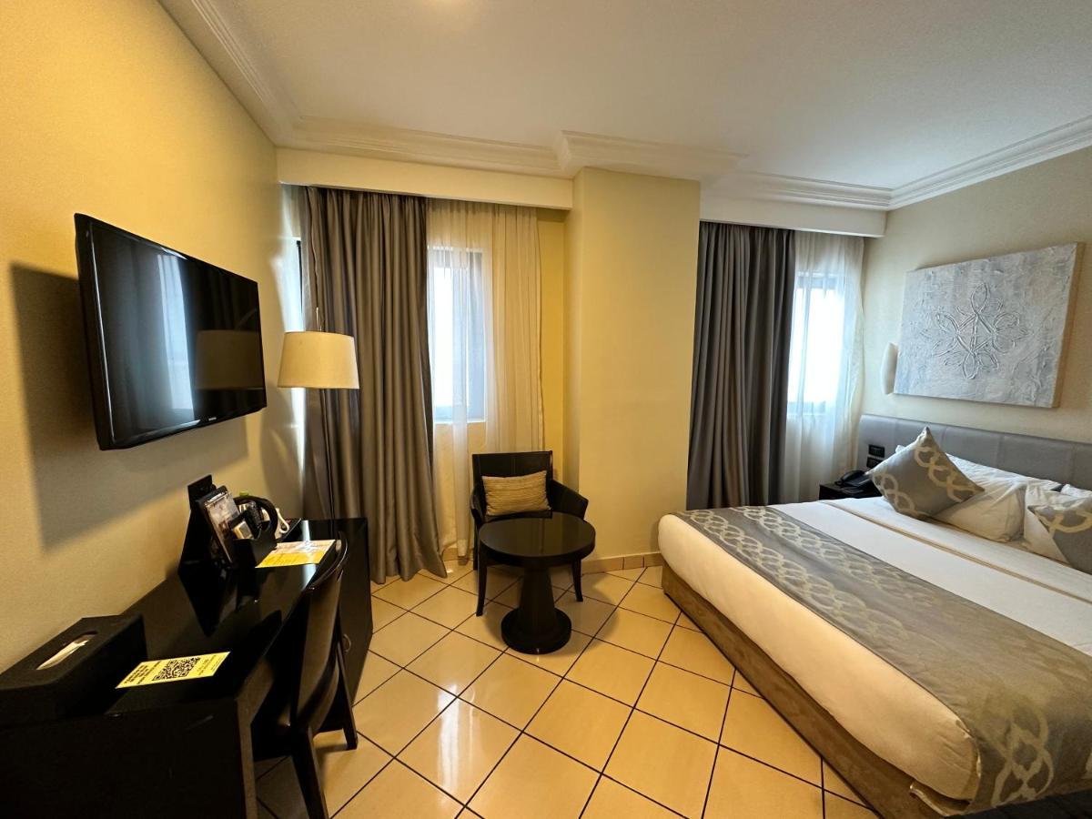 Oak Plaza Hotels East Airport Accra Extérieur photo