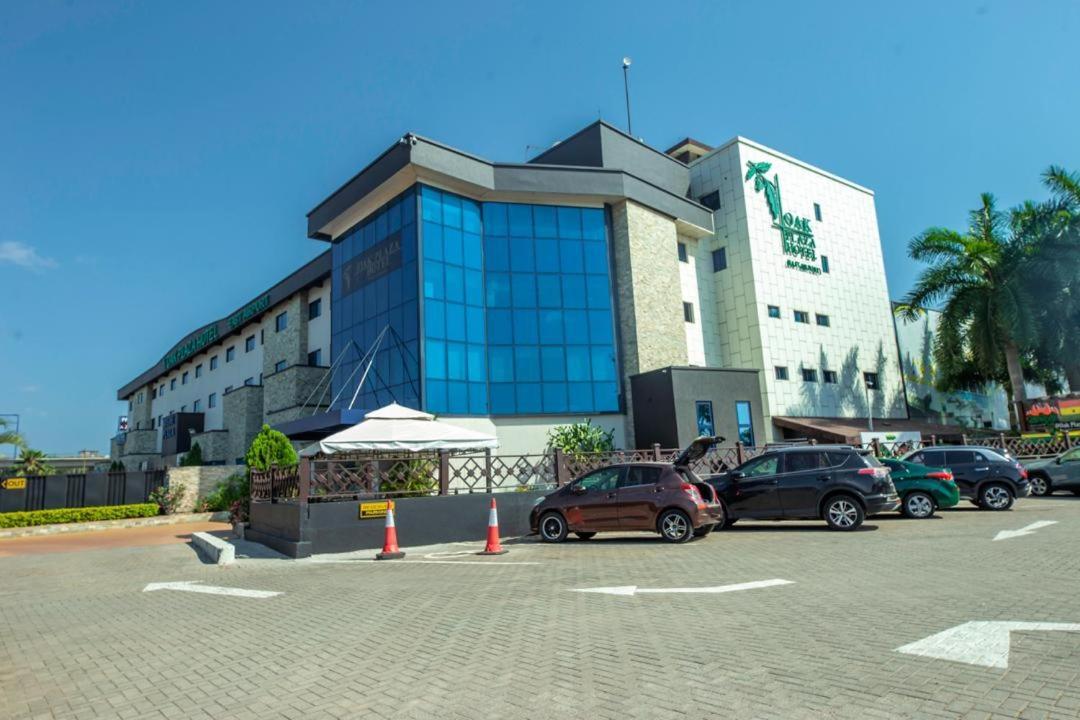 Oak Plaza Hotels East Airport Accra Extérieur photo