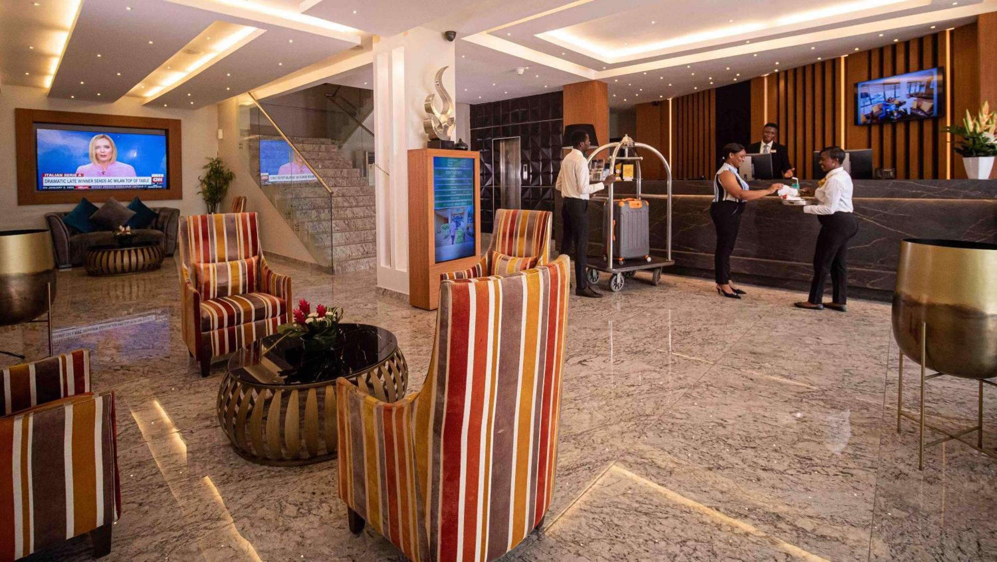 Oak Plaza Hotels East Airport Accra Extérieur photo