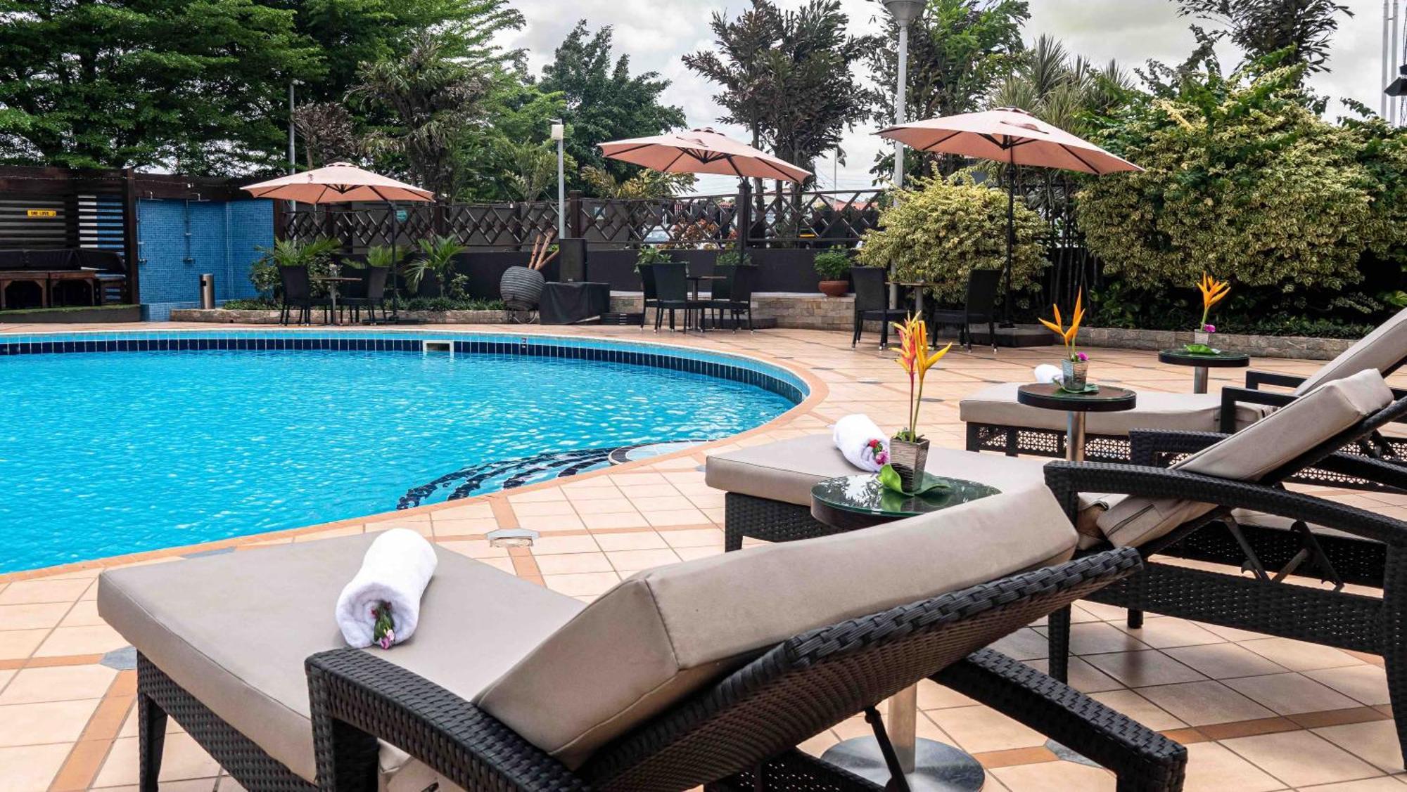 Oak Plaza Hotels East Airport Accra Extérieur photo