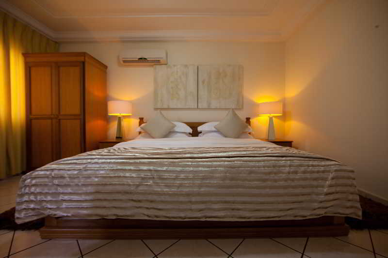 Oak Plaza Hotels East Airport Accra Extérieur photo